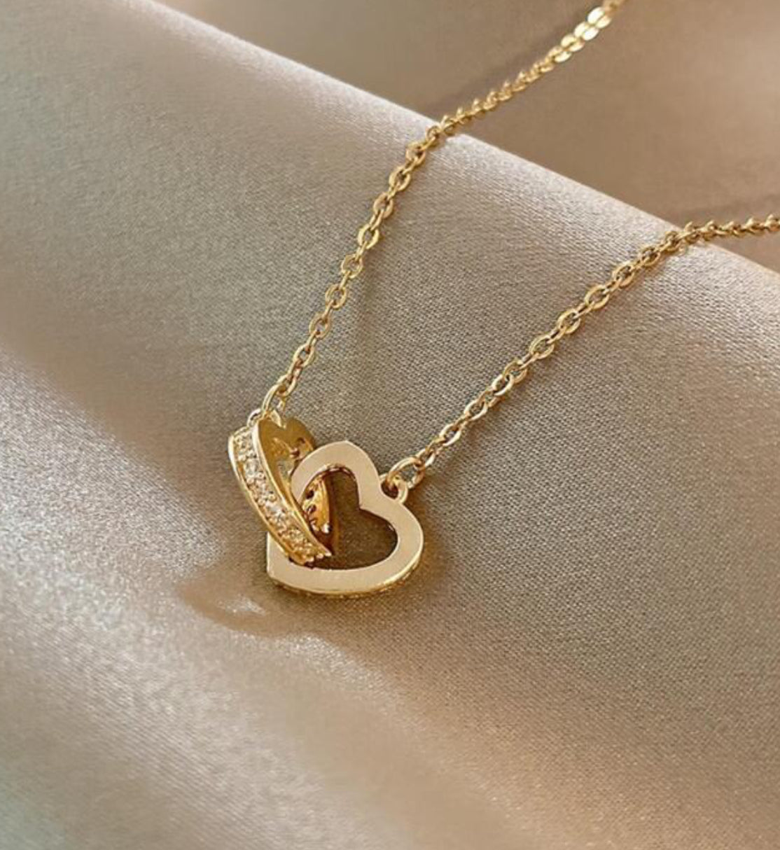 Necklace: Small Connected Hearts