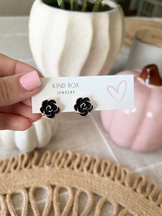 Earrings: flowers