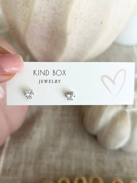 Earrings: diamond hearts