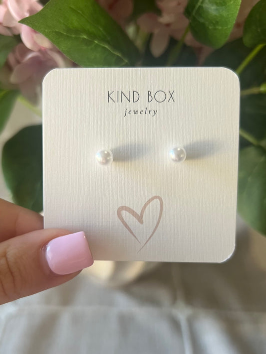 Earrings: Pearls