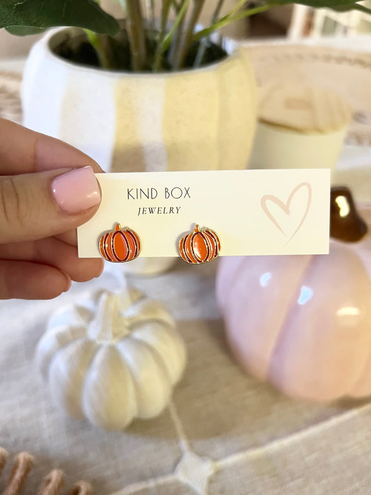 Earrings: pumpkin obsessed
