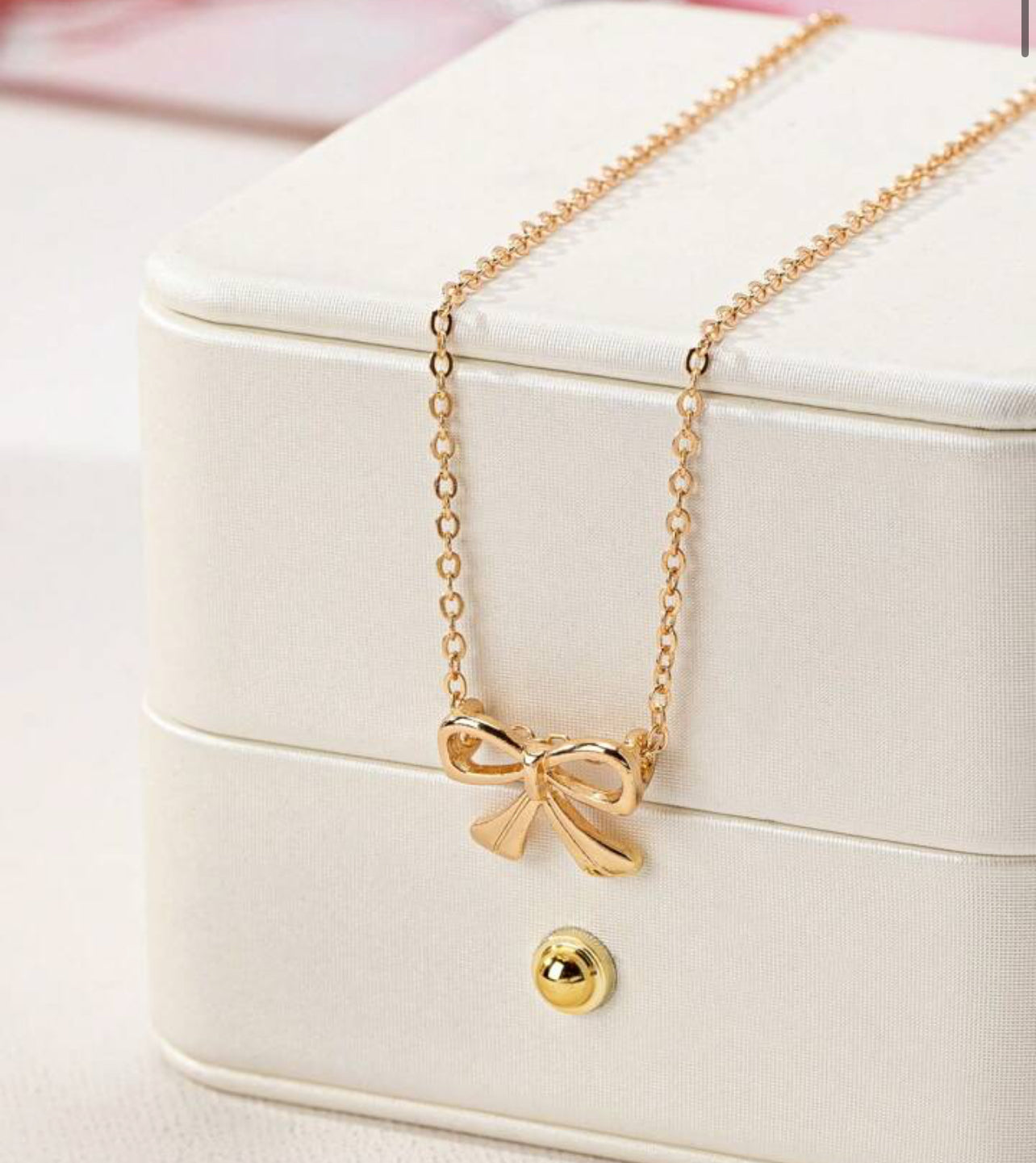 Necklace: Gold Bow